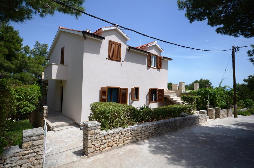 Pavao Apartments Vrboska Dış mekan fotoğraf