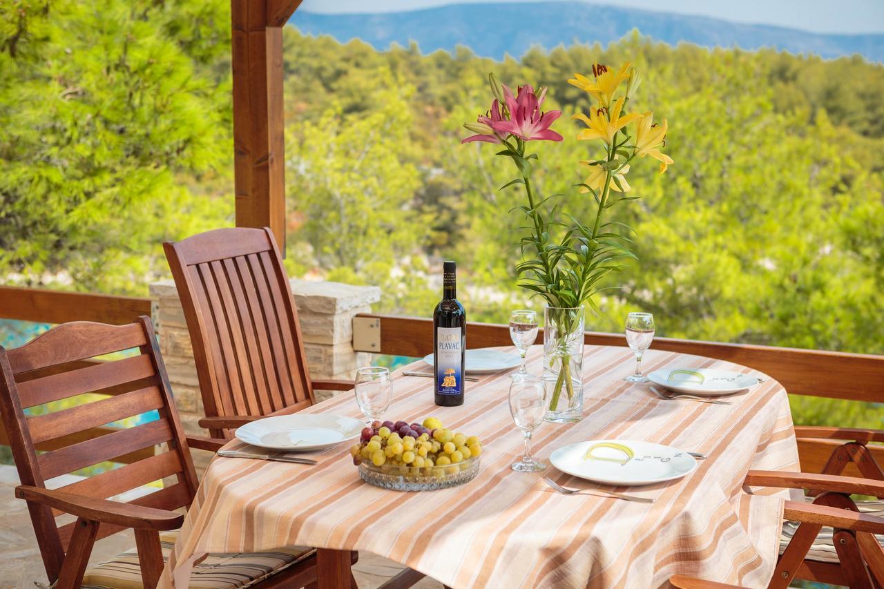 Pavao Apartments Vrboska Dış mekan fotoğraf