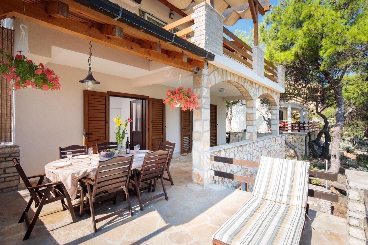 Pavao Apartments Vrboska Dış mekan fotoğraf