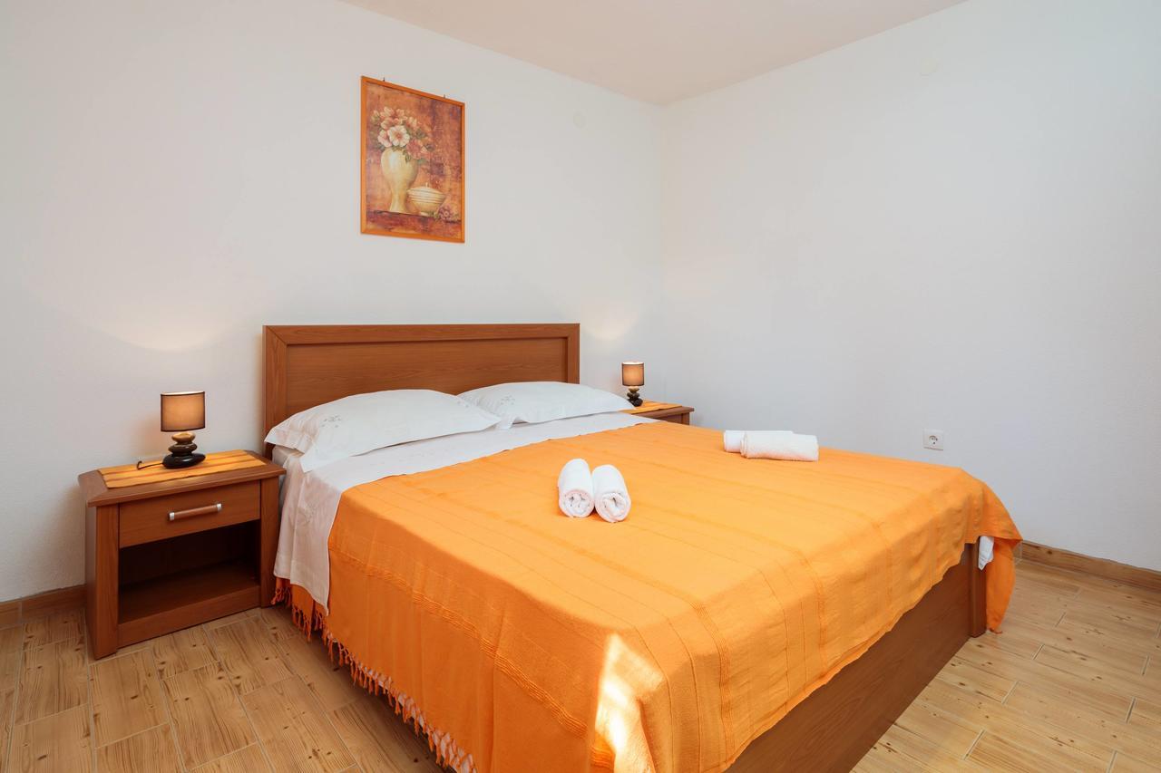 Pavao Apartments Vrboska Dış mekan fotoğraf