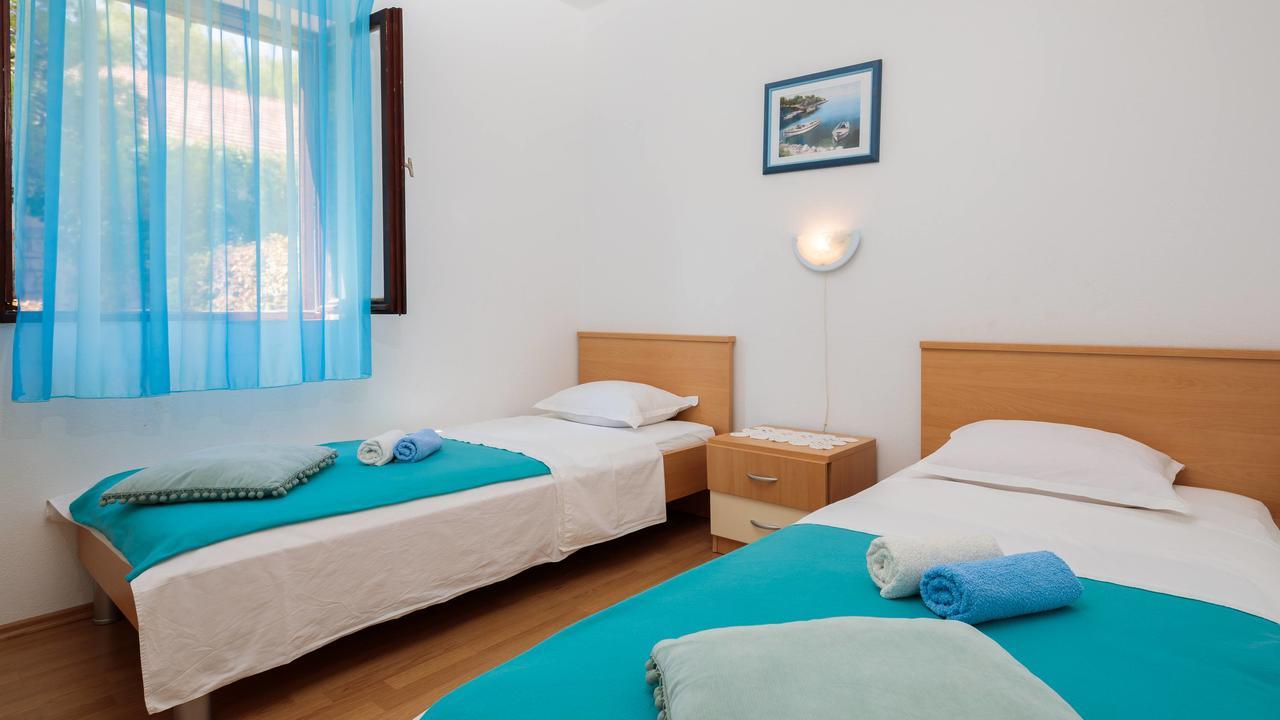 Pavao Apartments Vrboska Dış mekan fotoğraf