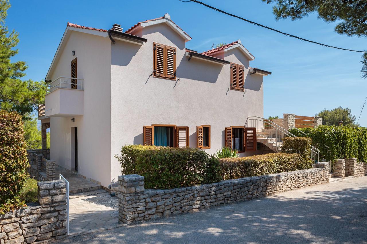 Pavao Apartments Vrboska Dış mekan fotoğraf